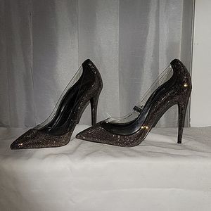 ALDO NWOT gold pumps